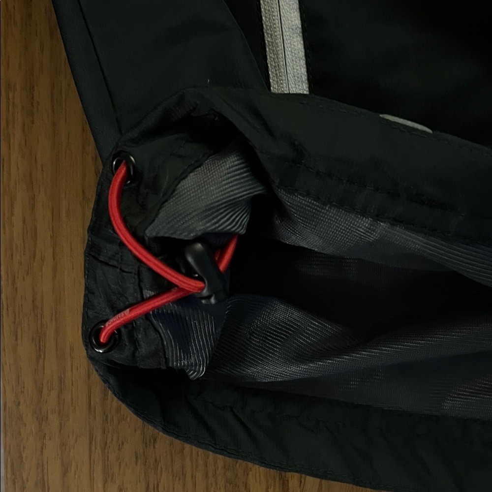 Sunice Black And Gray Performance Jacket - image 6